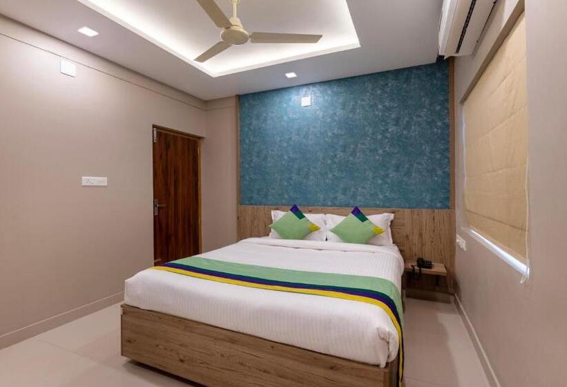 디럭스 룸, Treebo Sreepathi Prayag Apartments