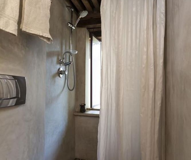 اتاق لوکس, Traditional Homes Swotha
