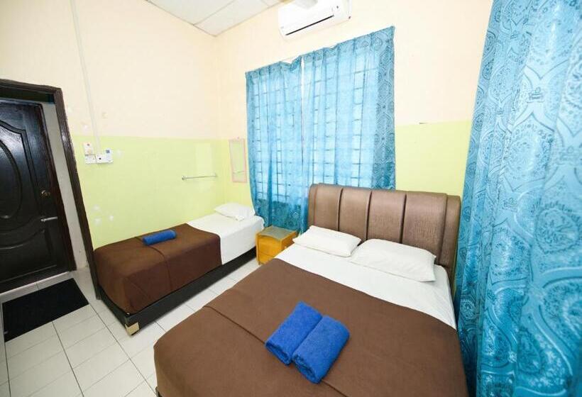 اتاق لوکس سه تخته, Oyo 91011 Iman Homestay Gua Musang