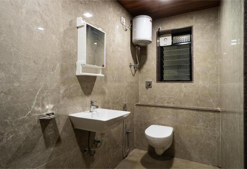 חדר סטנדרט לשלושה, Rajgaurav Lodging