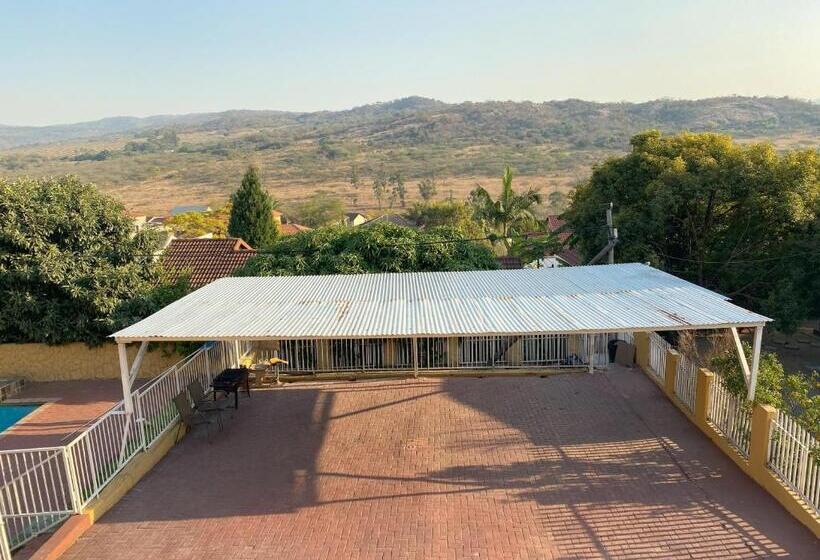Номер Стандарт Вид на Горы, Lizzards Villa Guest House