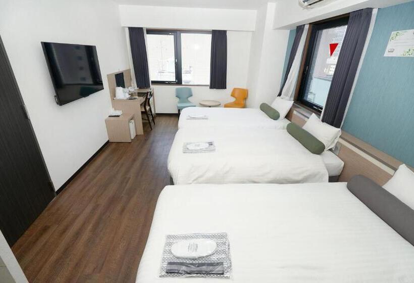 Трехместный Номер Deluxe, Re Hotel 梅田