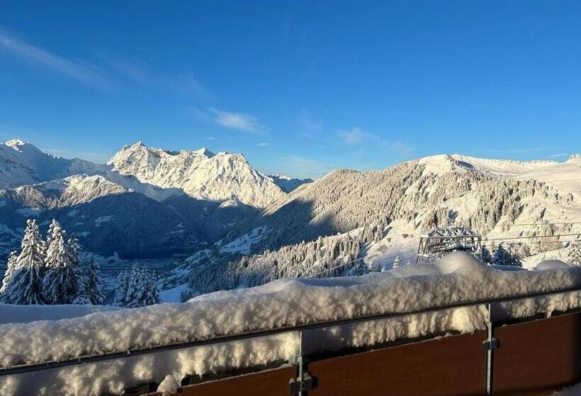 标准间带露台, Alphotel Biel Kinzig   Access By Cable Car Only!