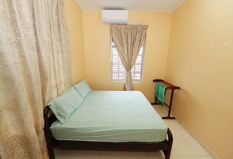 Номер Deluxe, Oyo 91004 Homestay Masjid At Taqwa