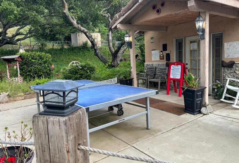 Апартаменты 2 Спальни, Sequoia River Front Cabins
