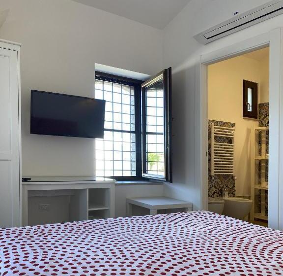标准间, Le Tre Lune B&b