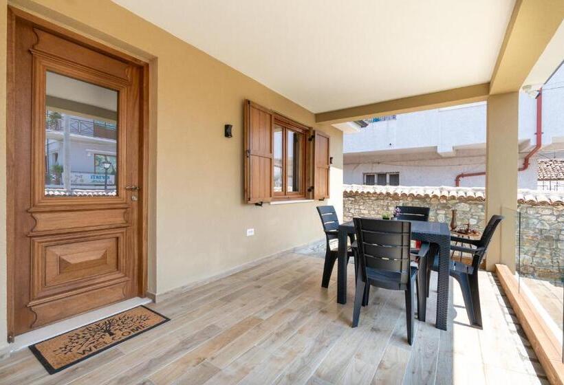 스탠다드 룸, Villa Zoi A Stay To Remember I Guesthouse Inside Elbasan Castle