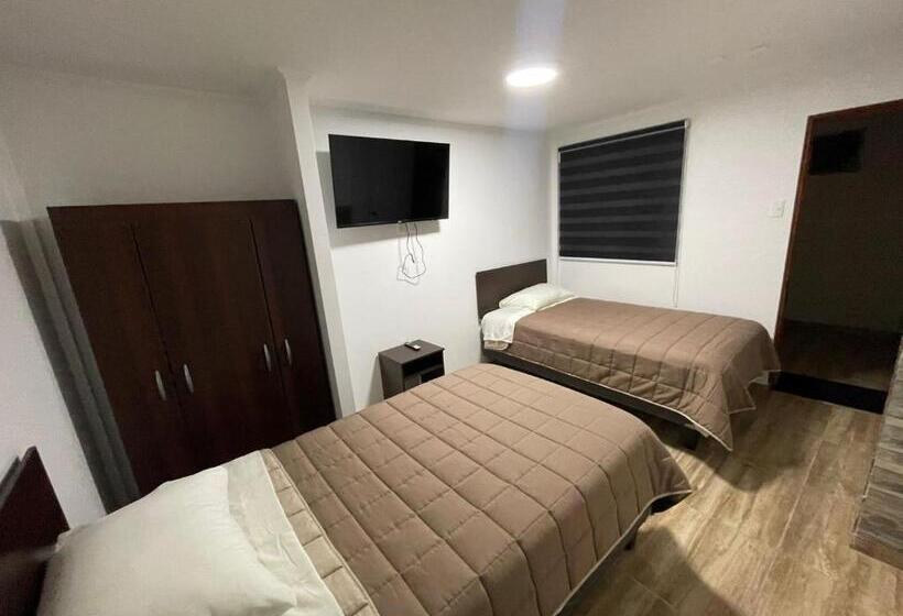 Номер Стандарт, Hostal The Marys House