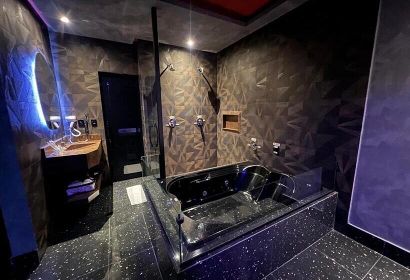 스위트, Motel Prestige Pinda 4