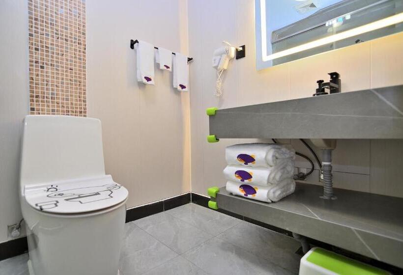 Семейный Номер Deluxe, Yilong Yitang Hotel Kunming Railway Station Joy City Center