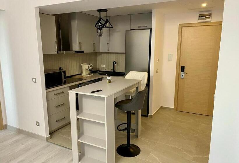 آپارتمان لوکس 1 خوابه, Deluxe Apartments & Studio With Many Facilities