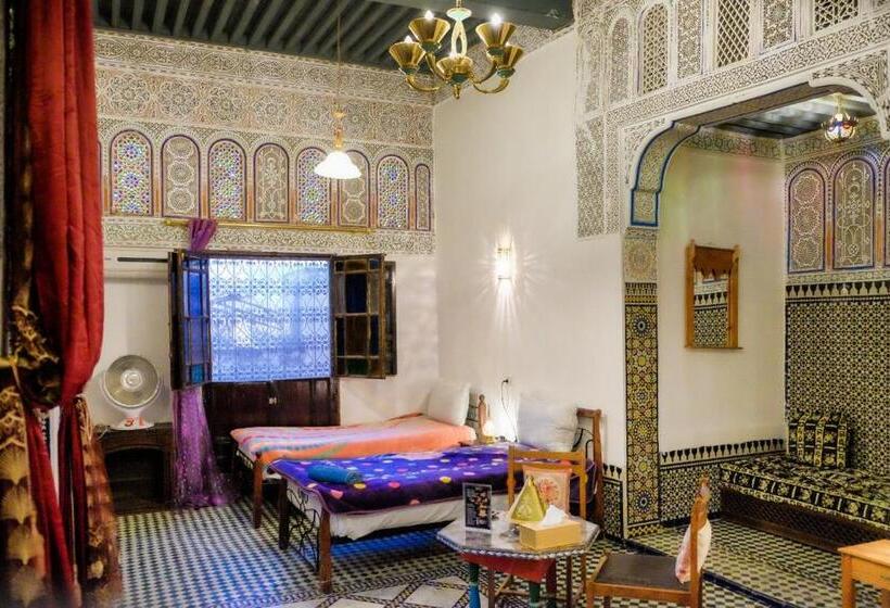 اتاق استاندارد چهار تخته, Logement Escale Chez L Habitant