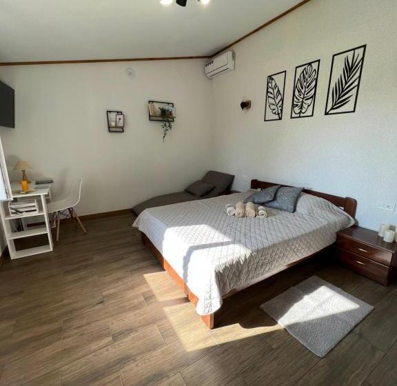 Семейный Номер, Green House Gribovka