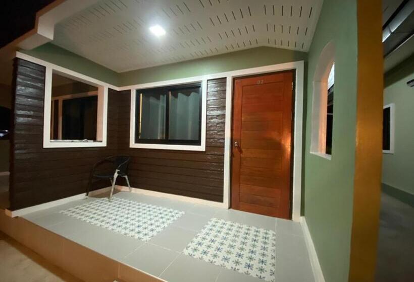 디럭스 룸, Piumsuk Villa