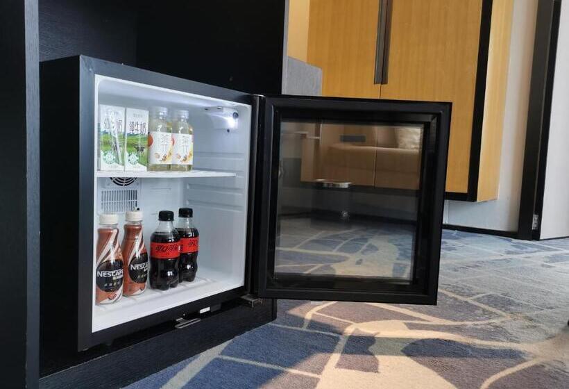 스위트, 成都v Hotel精品酒店