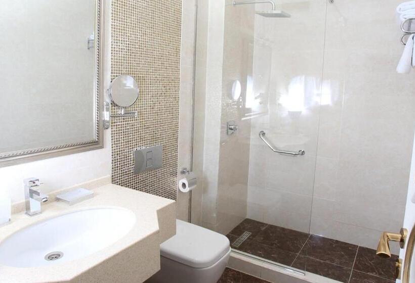 Habitación Estándar Vista Jardín, Opera