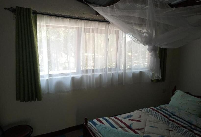 اتاق استاندارد چهار تخته, Triple Eden Resort   Naivasha
