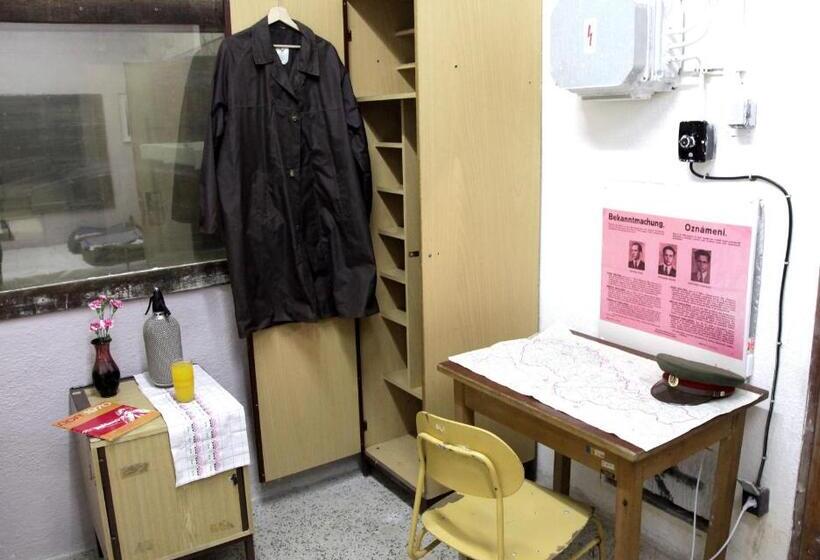 스탠다드 트리플 룸, 10z Bunker