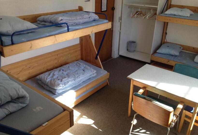 اتاق استاندارد چهارنفره با سرویس بهداشتی مشترک, Danhostel Helsingør