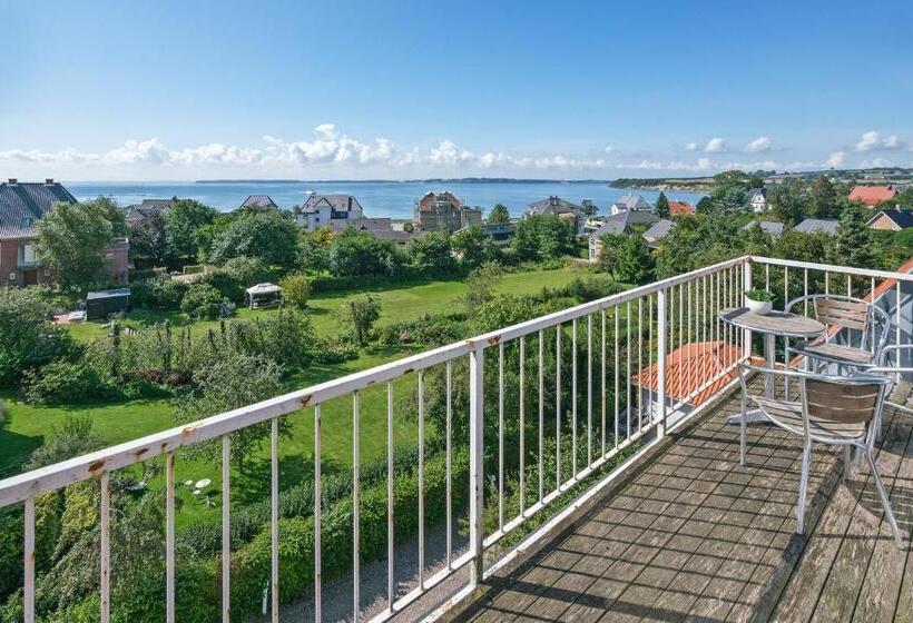 발코니가 있는 스위트, Sønderborg Garni