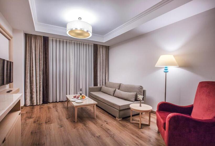 سوییت جونیور, Korumar Ephesus Beach & Spa Resort Ultra All Inclusive