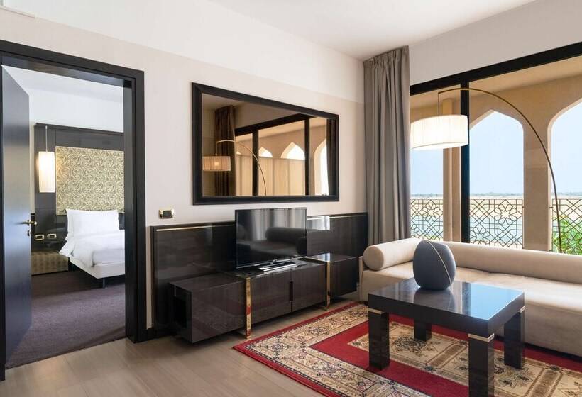 套房带泳池景, Radisson Blu Hotel N Djamena