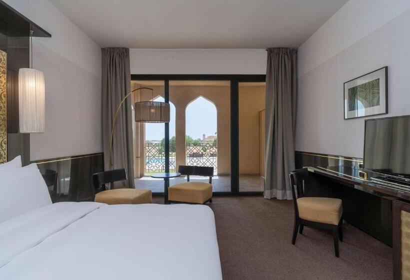 带泳池观景的豪华房, Radisson Blu Hotel N Djamena