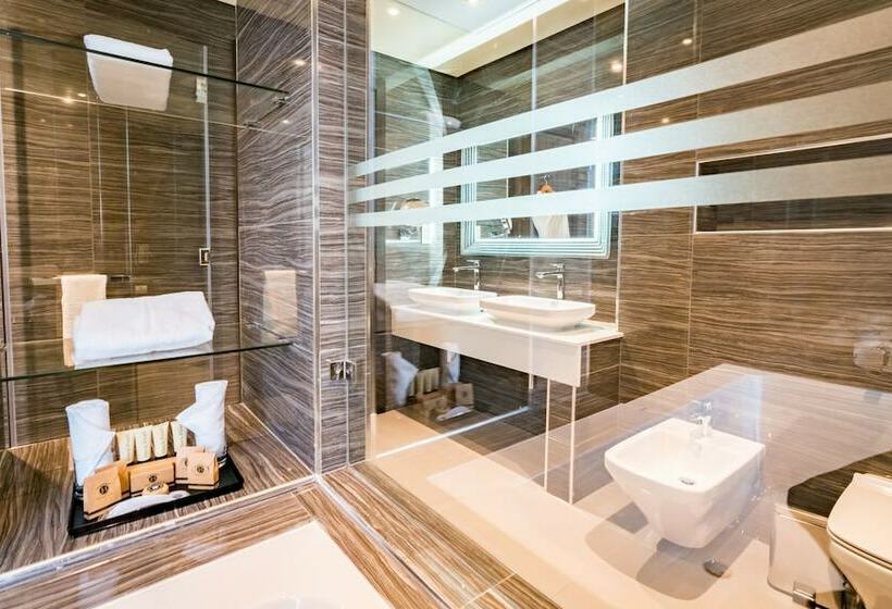 اتاق لوکس با چشم‌انداز شهر, The Grove Hotel & Conference Centre Bahrain