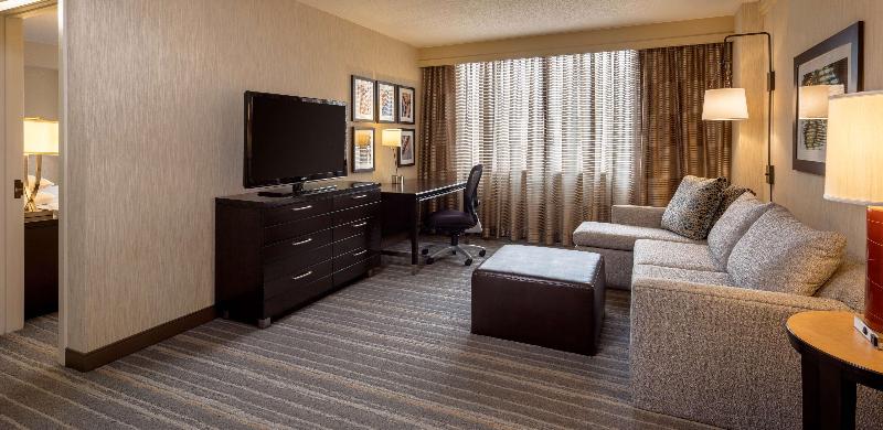 اتاق استاندارد با چشم‌انداز استخر, The Sis Kata Resort   Adult Only