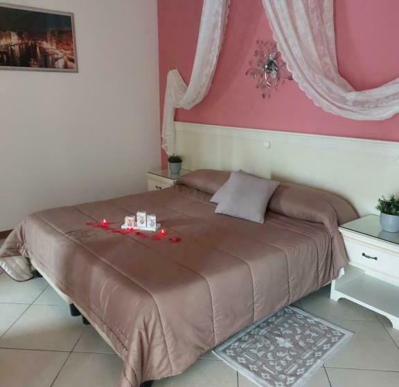 اتاق استاندارد با بالکن, Fiumicino Inn Airport