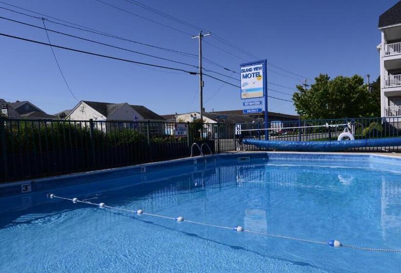 Семейный Номер, Island View Motel