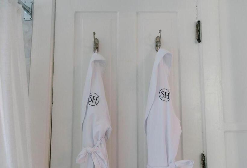 스탠다드 룸 킹사이즈 침대, Stanley House Inn