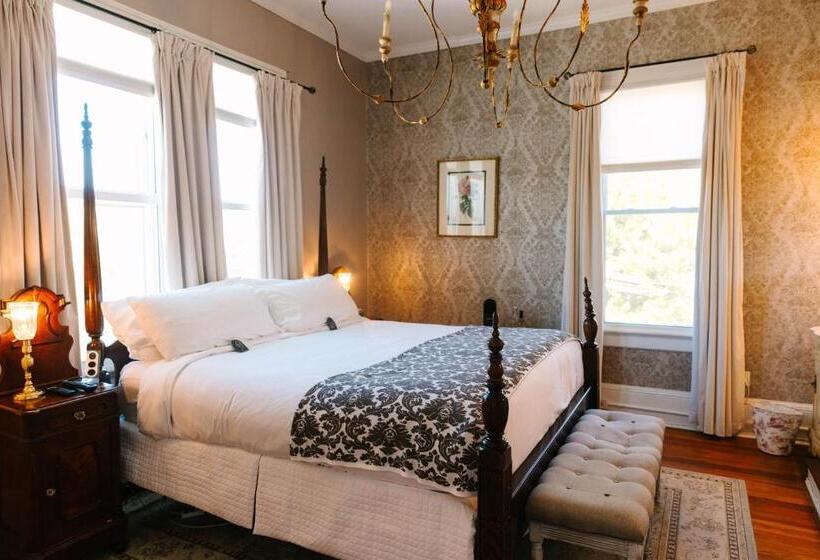 스탠다드 룸 킹사이즈 침대, Stanley House Inn