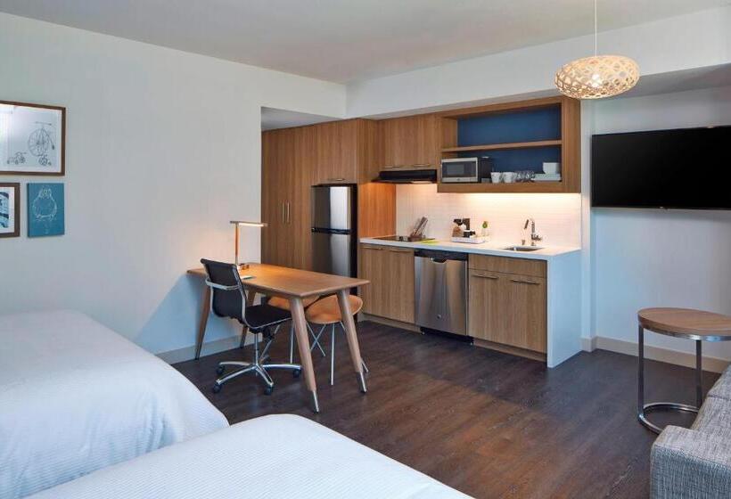스탠다드 스튜디오, Element Seattle Redmond