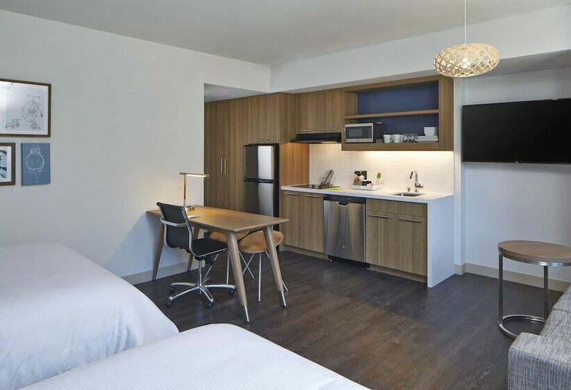 스탠다드 스튜디오, Element Seattle Redmond