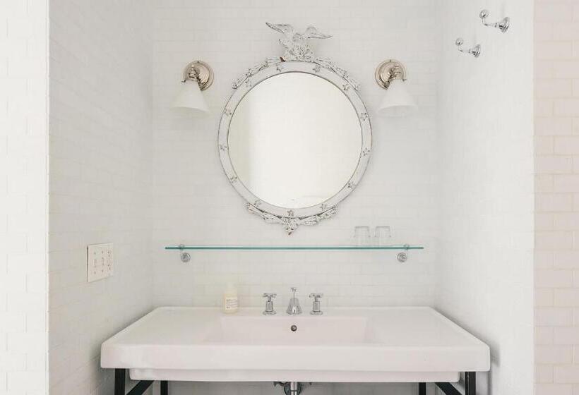 Habitació Estàndard, Wythe