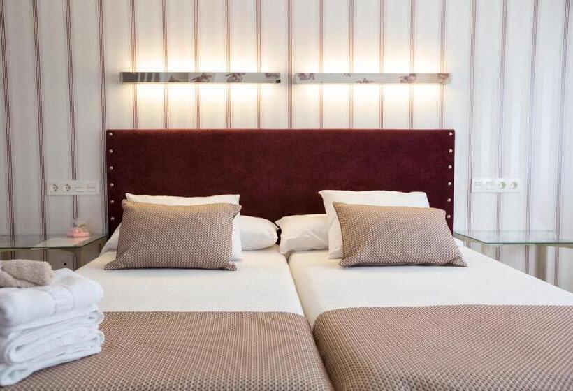 스탠다드 트리플 룸, La Casona De Llerices