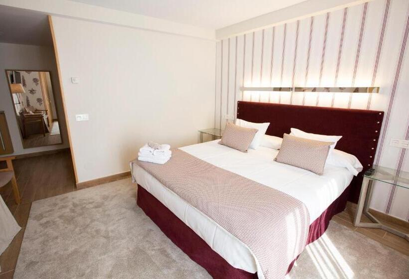 스탠다드 룸 킹사이즈 침대, La Casona De Llerices