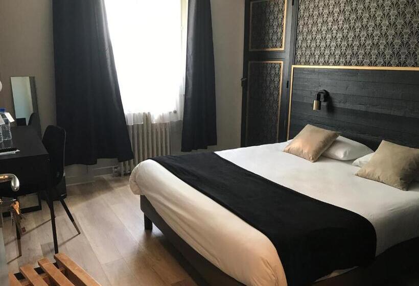 Номер Стандарт Трехместный, The Originals Boutique, Hôtel Victoria, Châtelaillon Plage