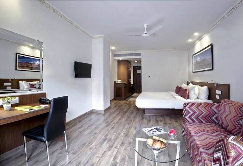 带城市景观的高级房间, Lemon Tree Hotel Gangtok