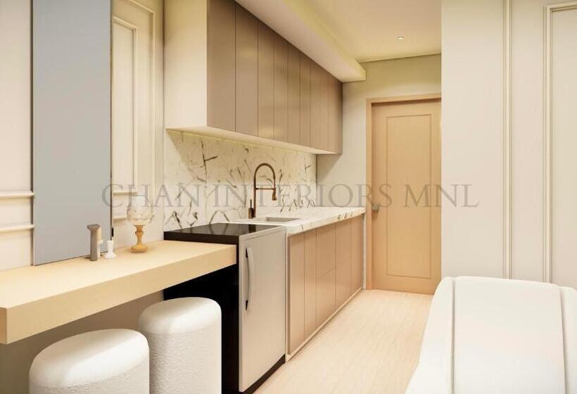 استودیوی استاندارد, Chateau Denise Penthouse & Suites
