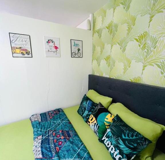 Апартаменты 1 Спальня, Condo In Marilao With Free Videoke
