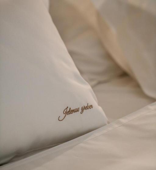 اتاق خانوادگی, Sobe Rooms Jelen Jelenov Greben
