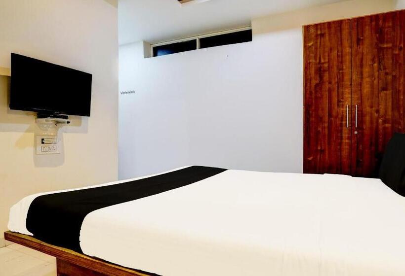 Трехместный Номер Deluxe, Oyo Aamrai Resort
