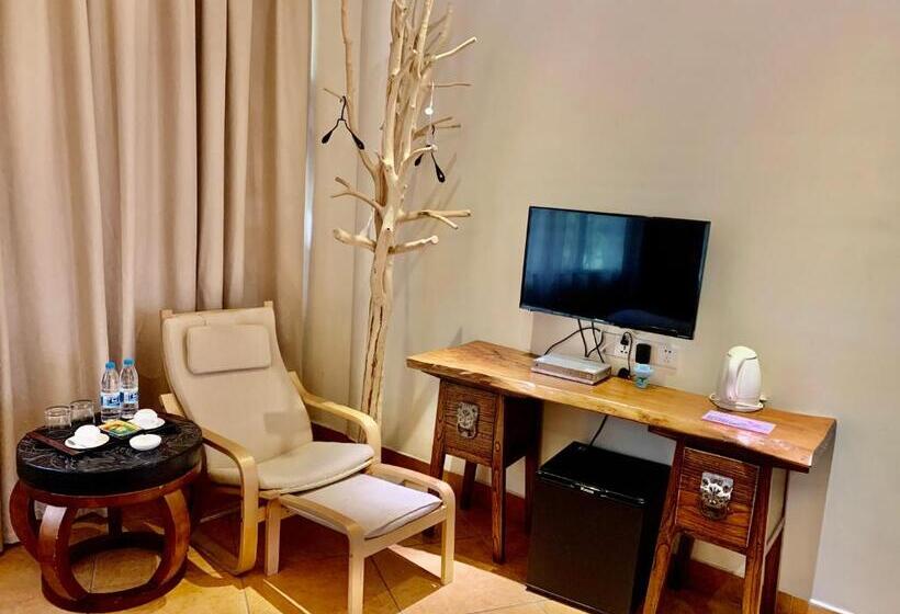 Стандартный Номер Кровать Кинг, Guilin Crystal Crescent Moon