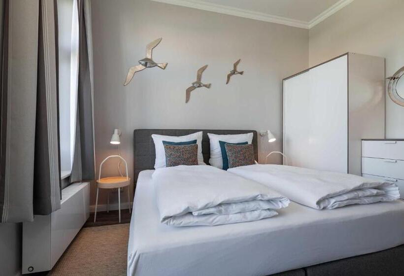 1 Bedroom Apartment Lake View, App Flamingo