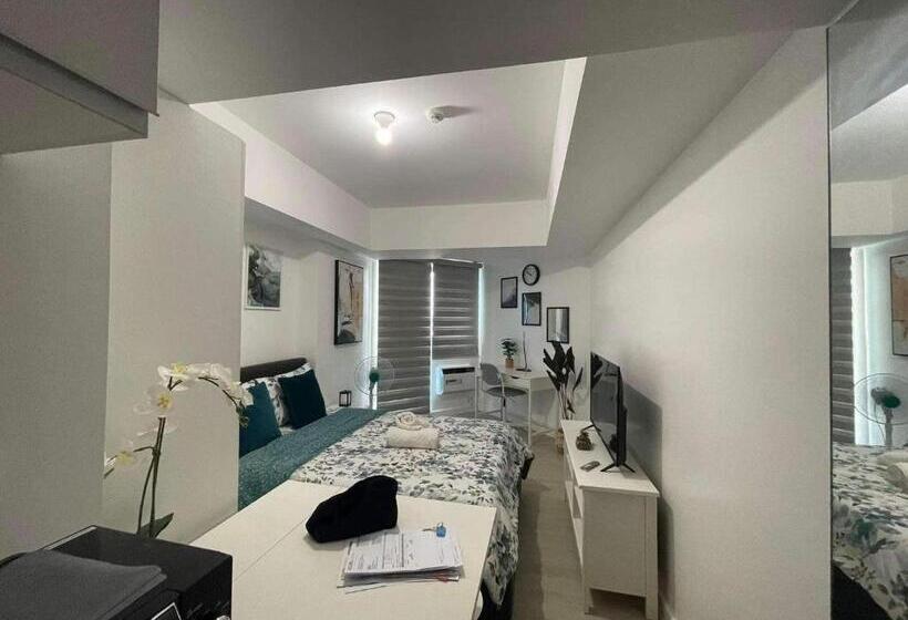 Студио Стандарт с Балконом, The Comfy Loft
