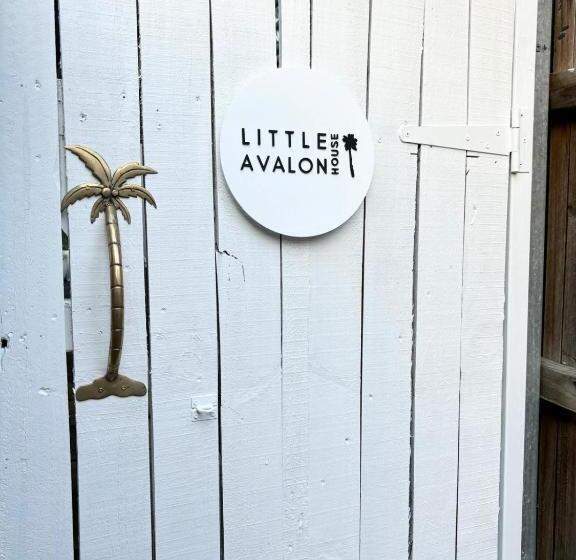 Willa 2 Sypialnie, Little Avalon House