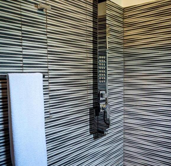 Номер Deluxe с Балконом, Airpot Hotel By Cmb Apartments