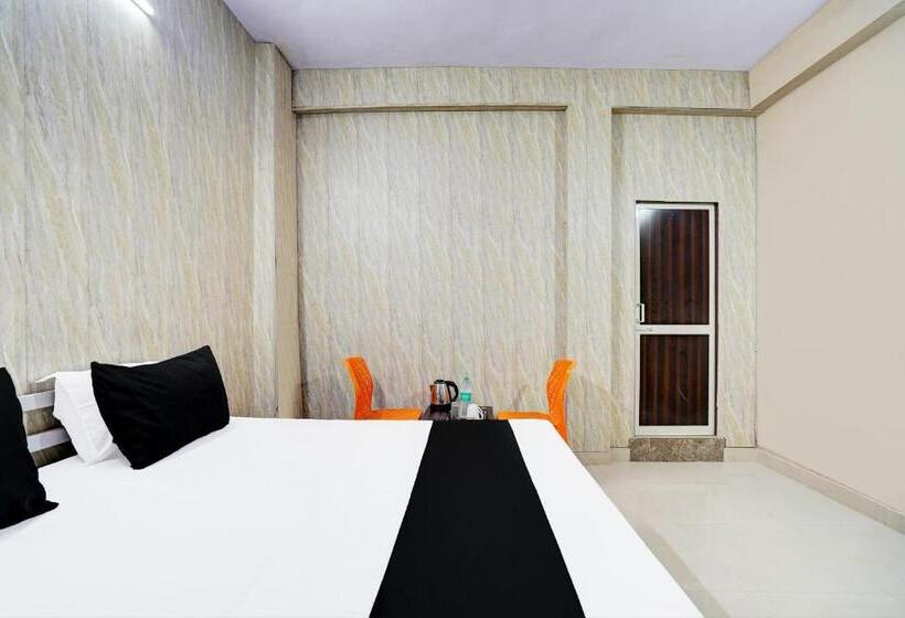 Номер Стандарт Трехместный, O Om Hotel And Restaurant